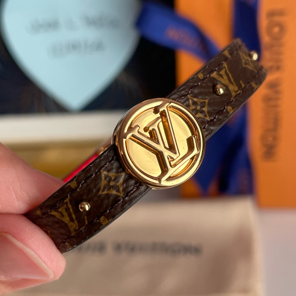 Authentic Louis Vuitton Lv Circle Reversible Bracelet